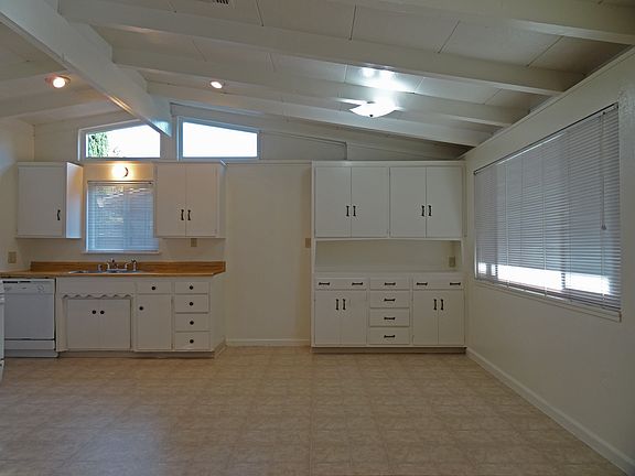4th image of 1921 Kincaid Way