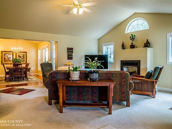 5th image of 16242 Dry Creek Ln