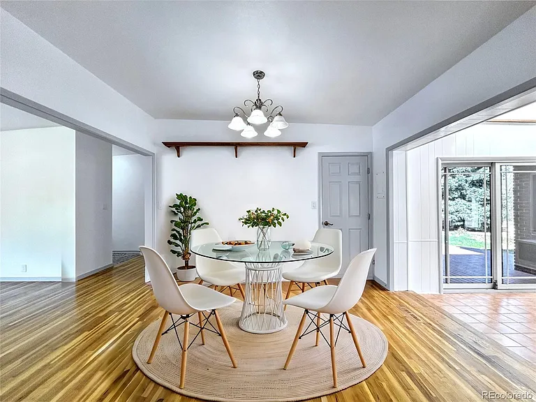 5960 S Logan Ct — Photo 9