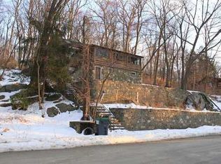 110 Woods Rd, Greenwood Lake, NY 10925