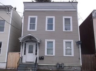 7 Oak St, Albany, NY 12206