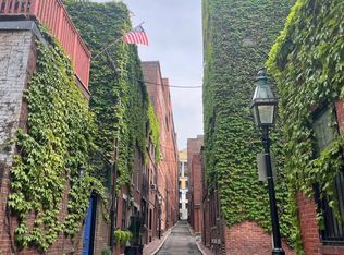 25 Ridgeway Ln APT 2, Boston, MA 02114