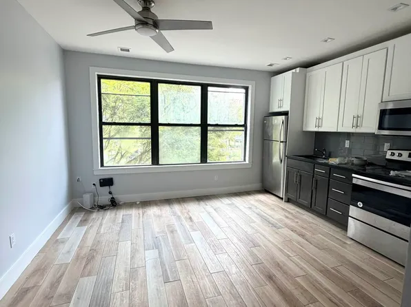 247 Wilson Avenue image 1 of 8