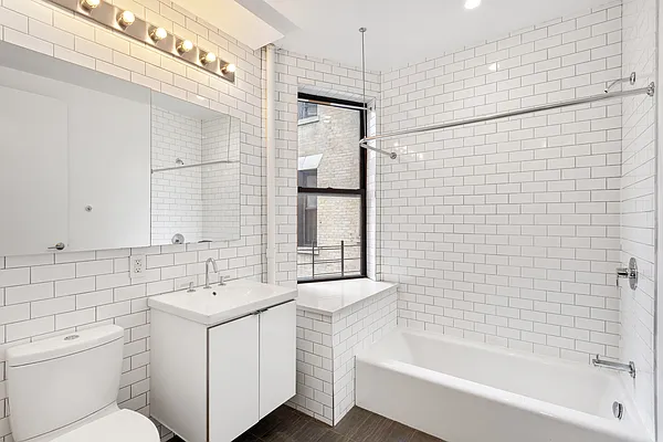 Rented by Bohemia Realty Group | media 11