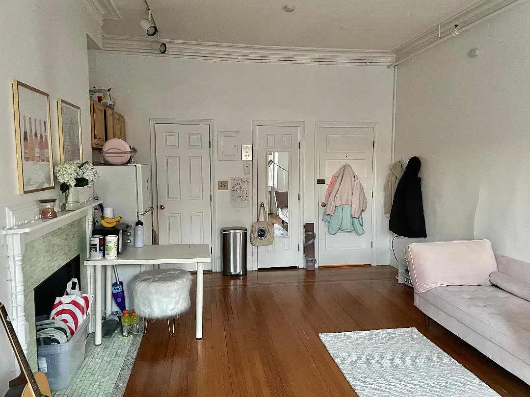 Building Photo - 1077 Beacon St #4