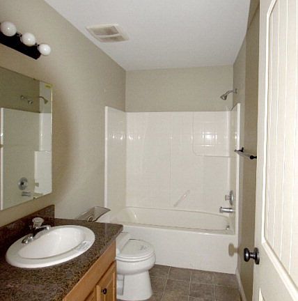4th image of 5445 E Elliott Dr