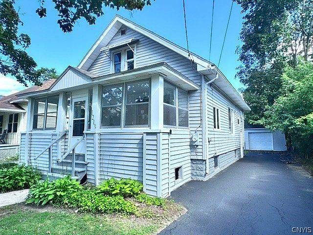 1st image of 1213 Kellogg Ave