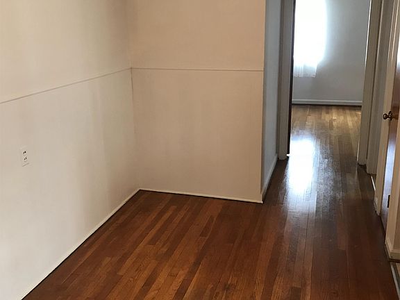 4th image of 350 Broadway St APT 3