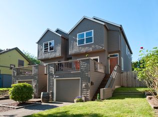 2600 NE Multnomah St, Portland, OR 97232