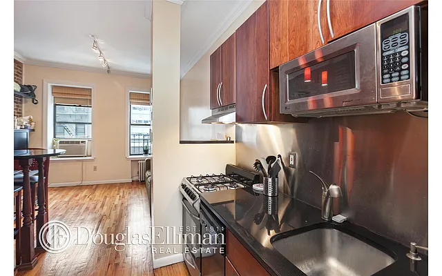 Sold by Douglas Elliman | media 8