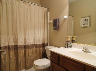411 Sudbury Cir, Oswego, IL 60543