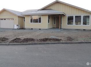 131 Royal Loop, Sequim, WA 98382