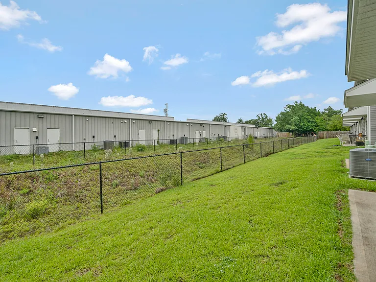 6356 Grove Park Dr — Photo 25