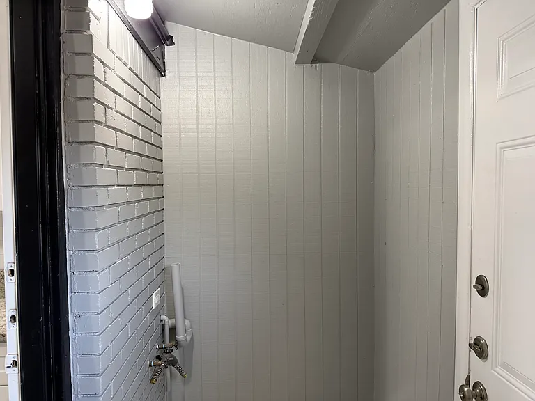 2502 Normont Cir — Photo 17