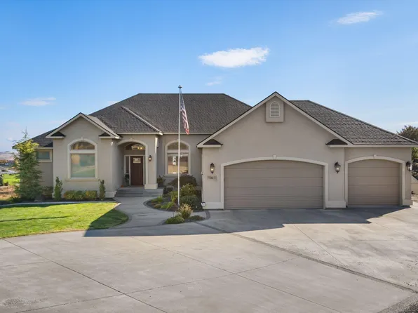 15611 S Mountain Ridge Ct, Kennewick, WA 99338