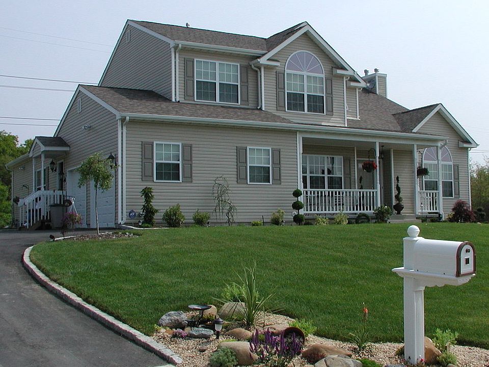 1st image of 35 Jordan Dr