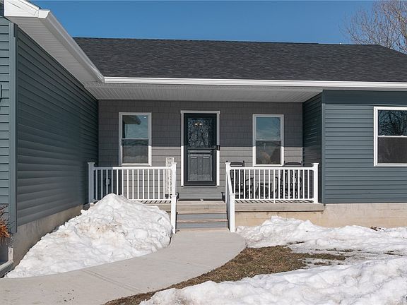 3rd image of 20452 S Shore Rd