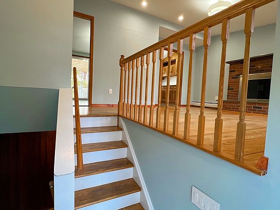 2nd image of 14 Pennywise Lane