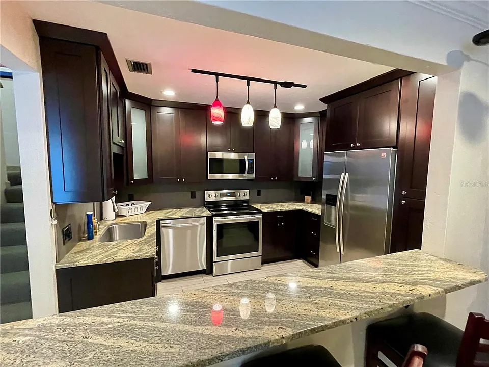 GRANITE COUNTERS