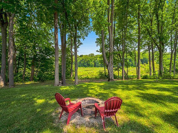 3rd image of 6143 Pheasant Ct