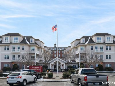 237 Fern Street APT 310E, West Hartford, CT, 06119