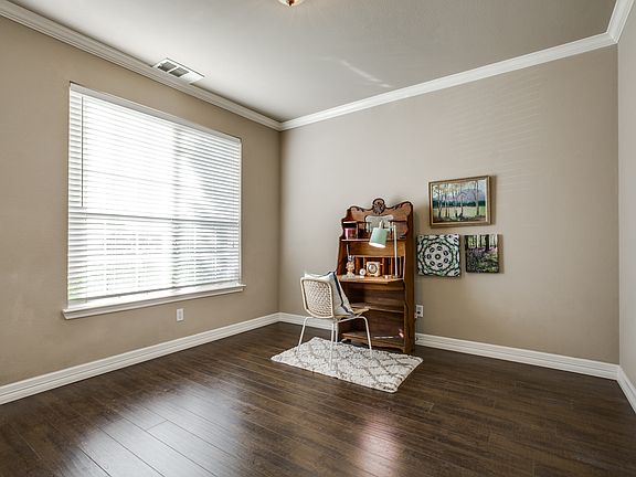 5th image of 9125 Friendswood Dr