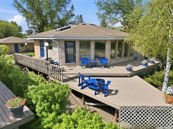 640 Beach AVENUE, Meota, SK S0M 1X0