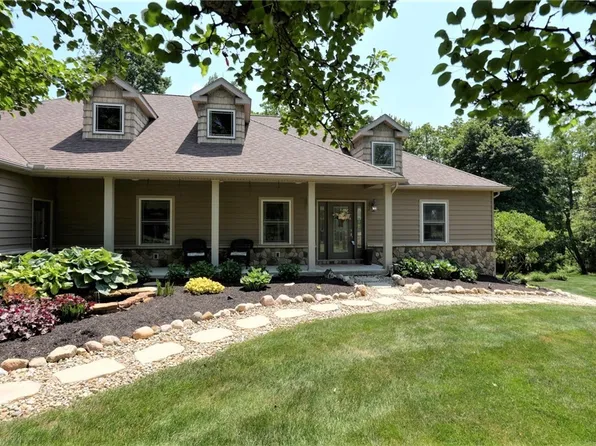 30 Birch Cir, Norwich, OH 43767