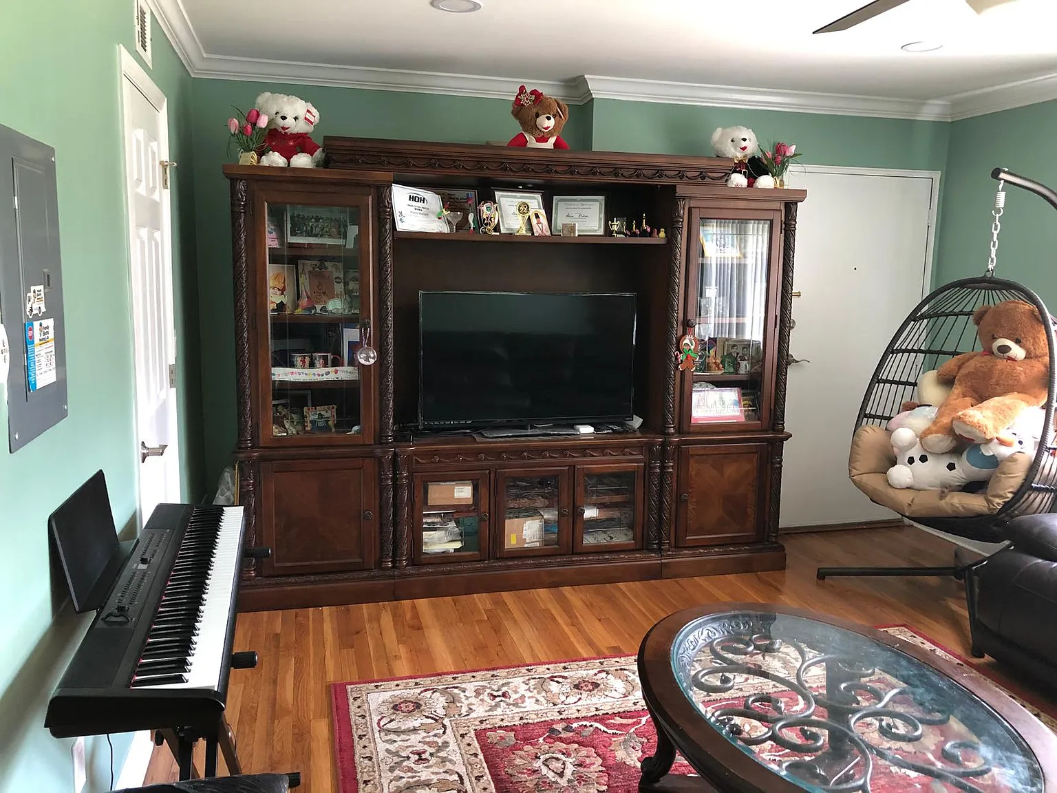 2 bed, 1100 sqft, $2,400 — Photo 1