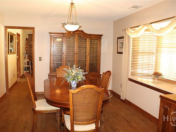 4th image of 1650 Ebenezer Road