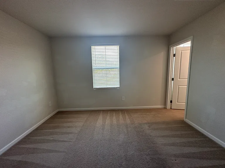 304 Forecastle St — Photo 21