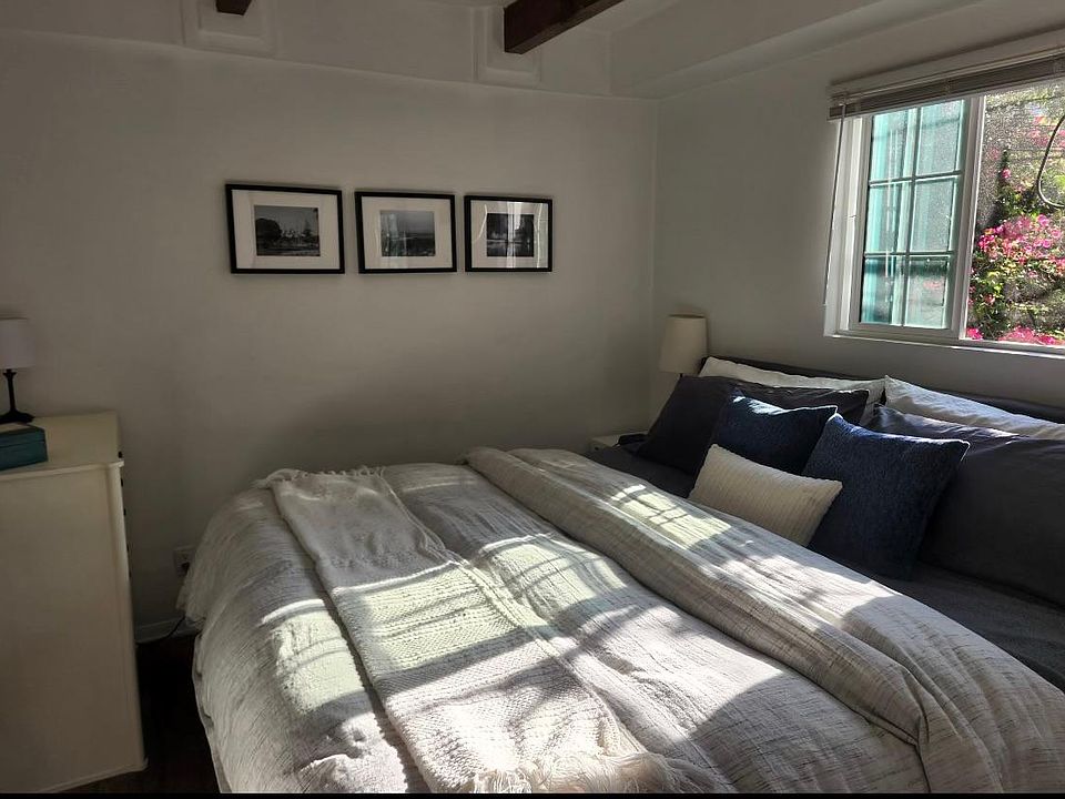 1st image of 914 N Hayworth Ave #1
