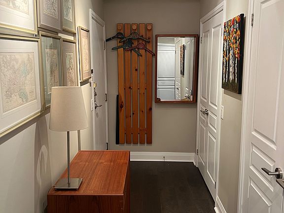 2nd image of 1 Hurontario St #1108