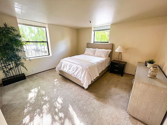 4th image of 1215 Seneca St APT 102