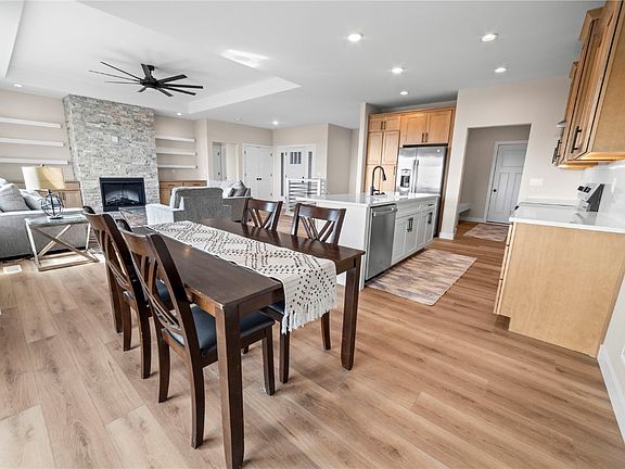 5th image of 603 Heartland St