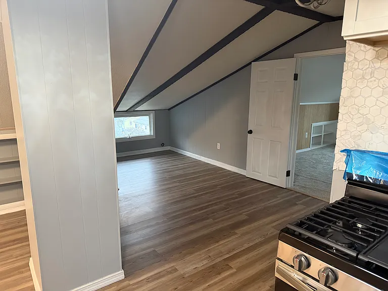 84 Farrington Ave — Photo 5