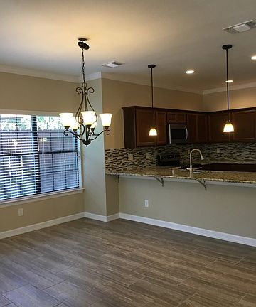 3rd image of 12010 Bobbi Way Unit 3
