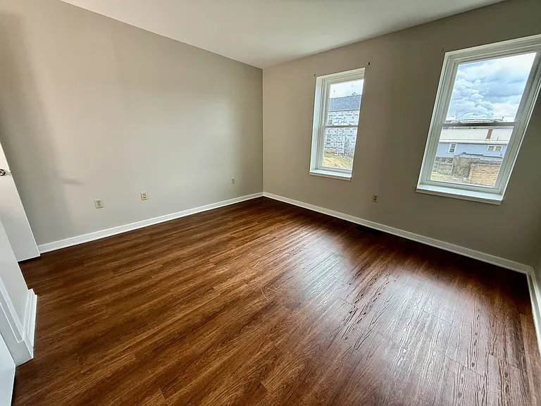 4th street apartments - Midland - 22 — Photo 12