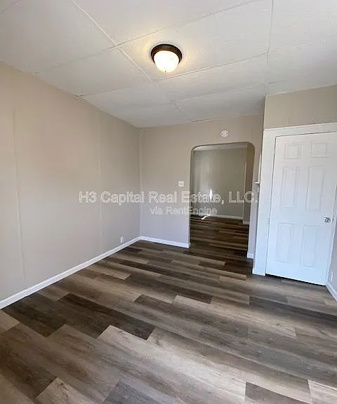 809 Greenwood St — Photo 3