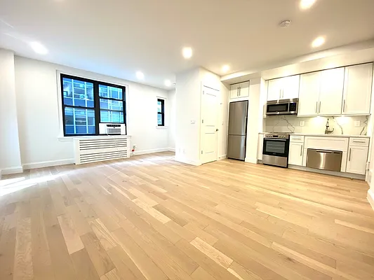 Rented by The Dermot Realty Management Company | media 14