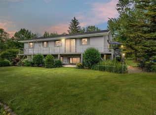 9577 Hitchcock Point Rd, Bridgeport, NY 13030