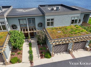 142 Viridian Dr, Muskegon, MI 49440