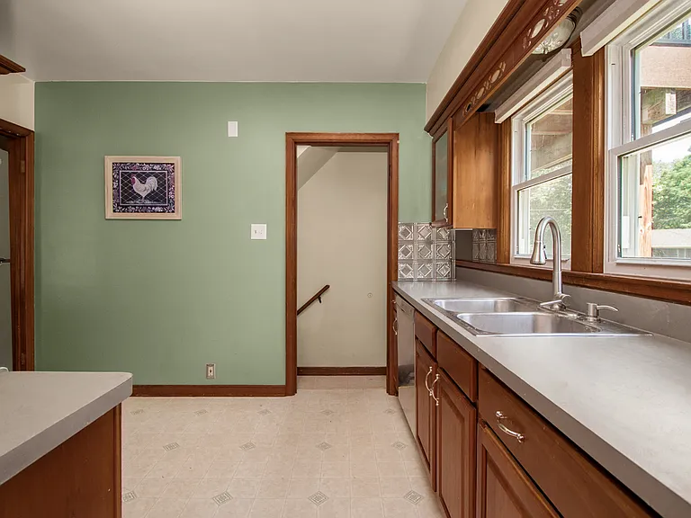 412 Bircher Ave — Photo 8