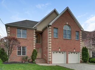 2304 Morse Ave, Scotch Plains, NJ 07076