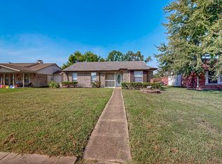 707 Shadybrook Ln, Seagoville, TX 75159