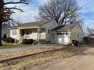 2410 18th St, Great Bend, KS 67530