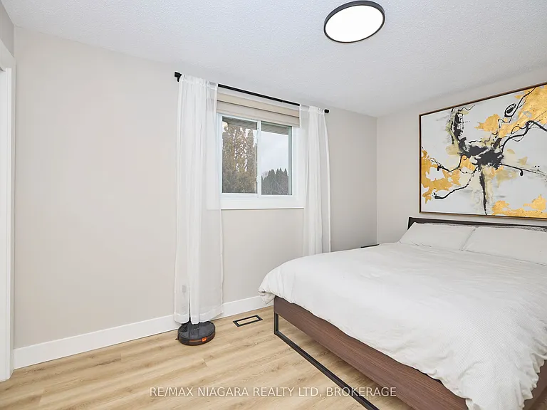 310 Main St — Photo 14