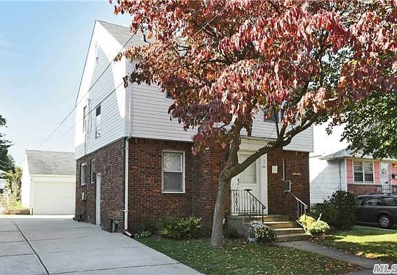 2nd image of 24 Barwick St