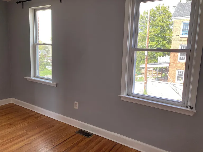1061 Rockhill Ave — Photo 20