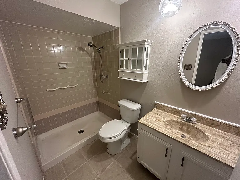 4908 Wagner Dr — Photo 3